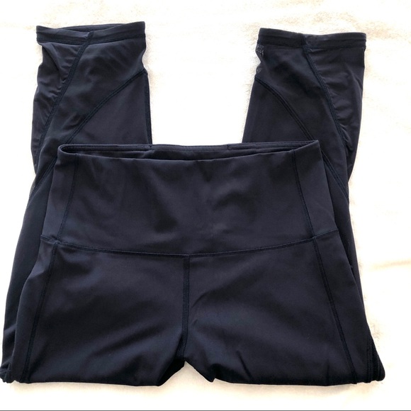 Lululemon Fresh In Mesh Leggings Crop 19" in Midnight Navy - Picture 6 of 8